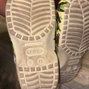 CROCS Kids Camo Sandals - Green and Yellow